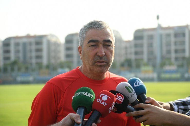 "4-5 Kaliteli Oyuncuyu Kadromuza Katacağız"