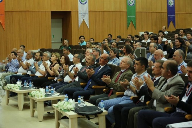 Giresun’da Uluslararası Teknoloji Bilimleri Ve Tasarım Sempozyumu Başladı