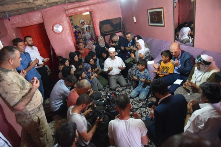 Soylu’dan O Bakkalın Ailesine Taziye Ziyareti