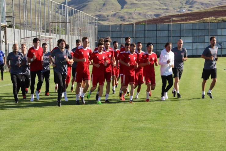 Sivasspor Yeni Sezon Hazırlıklarına Başladı