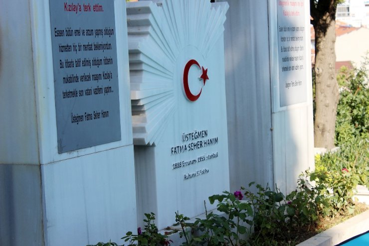 ’Kara Fatma’ Mezarı Başına Anıldı