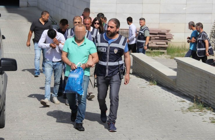 Samsun’da Aranan Şahıslara Operasyon: 32 Gözaltı