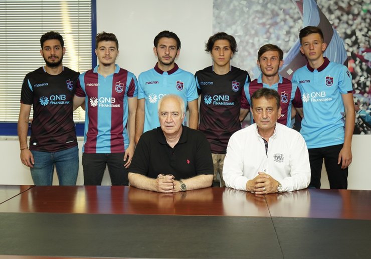 Trabzonspor 6 Oyuncuyla Profesyonel Sözleşme Yaptı