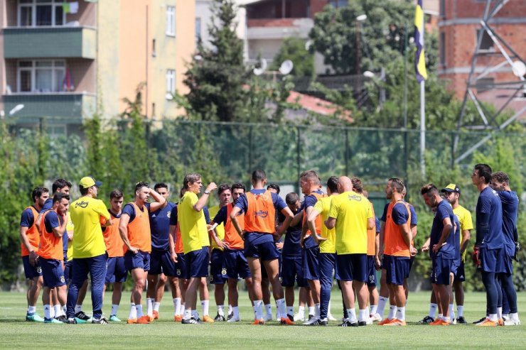 Fenerbahçe’de Yeni Sezon Hazırlıkları Sürüyor