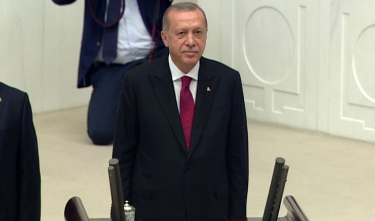 Erdoğan Yemin Etti, Yeni Sisteme Geçildi