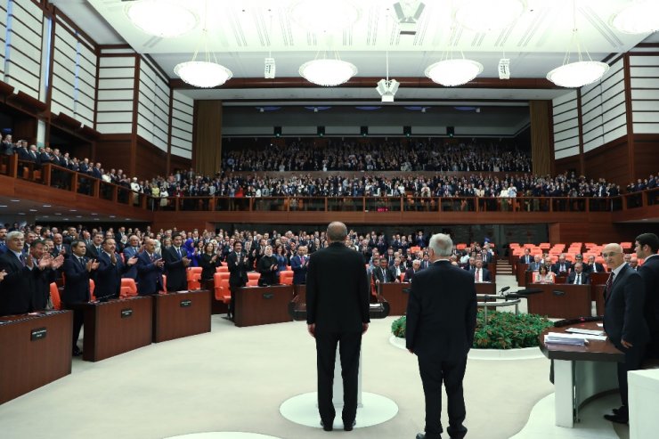 Yeni Hükümet Sistemi Başladı