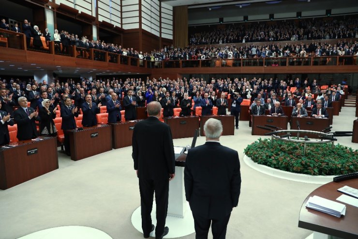 Yeni Hükümet Sistemi Başladı