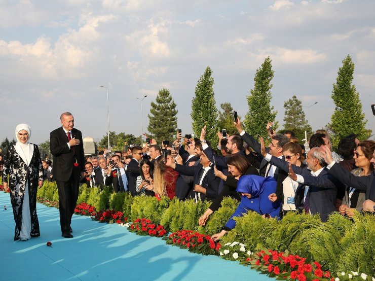 Tarihi Güne Görkemli Tören