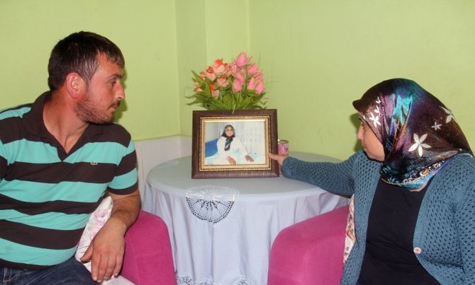 10 Yıldır Kayıp Annesini Arıyor