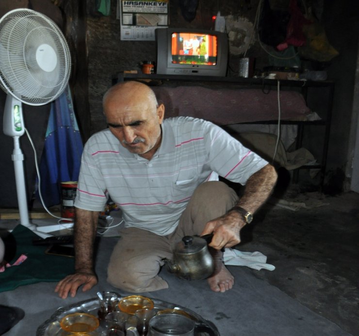 20 Yıldır Yaşadığı Mağara İçin İmar Başvurusu Yapacak