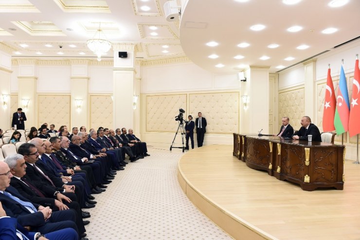 Erdoğan, Aliyev İle Bir Araya Geldi