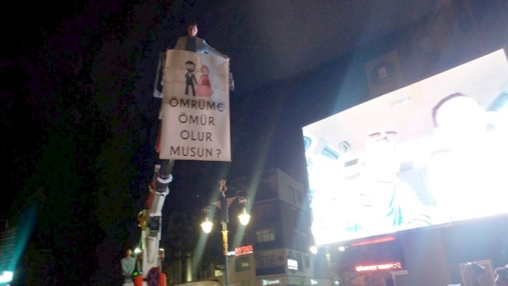 Mimardan Vinçli Evlilik Teklifi