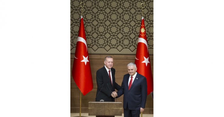 "Şeref Madalyasını Yol Arkadaşlığımızın Nişanesi Olarak Görüyorum"
