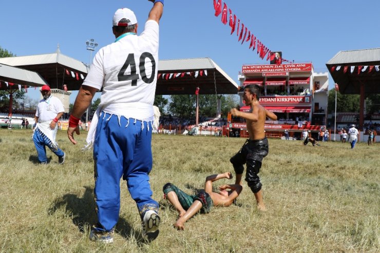 Final Güreşleri Başladı