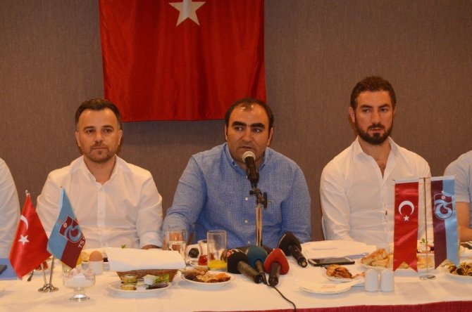 Abiş Hopikoğlu: "Bizi Korsan Taksi Noktasına Getiriyorlar"