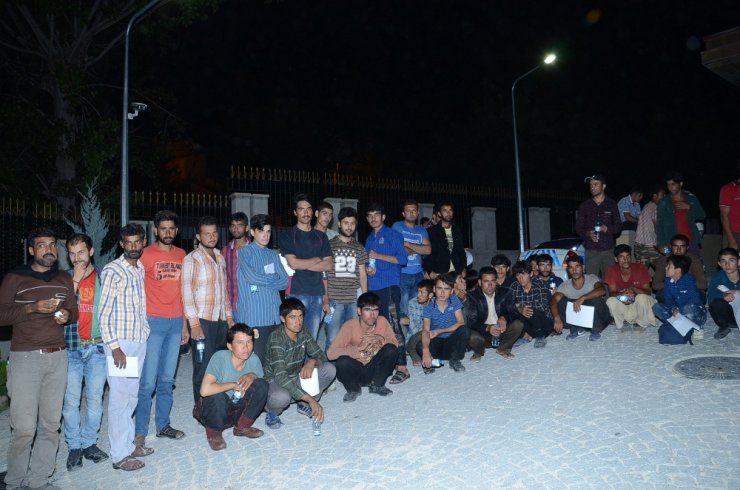 Malatya’da 71 Kaçak Göçmen Yakalandı