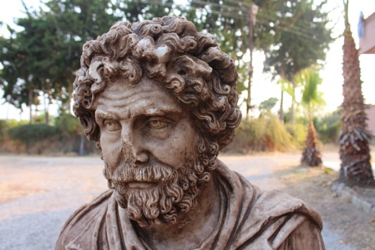 Soli Pompeipolis’de 1700 Yıllık Portre Büst Bulundu