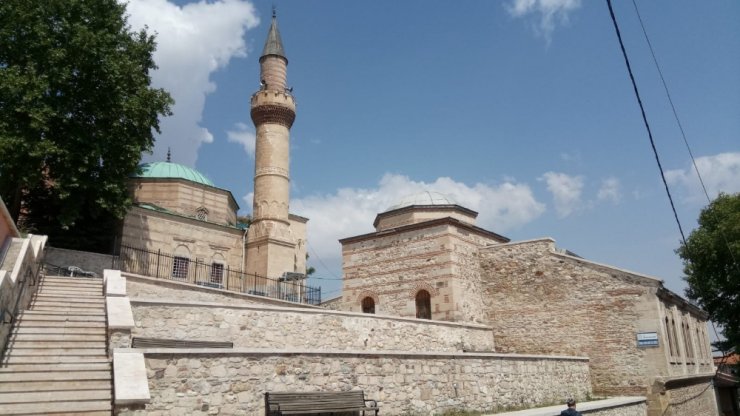 596 Yıllık Eğitim Yuvası