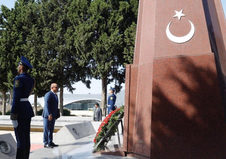 Dışişleri Bakanı Çavuşoğlu Azerbaycan’da
