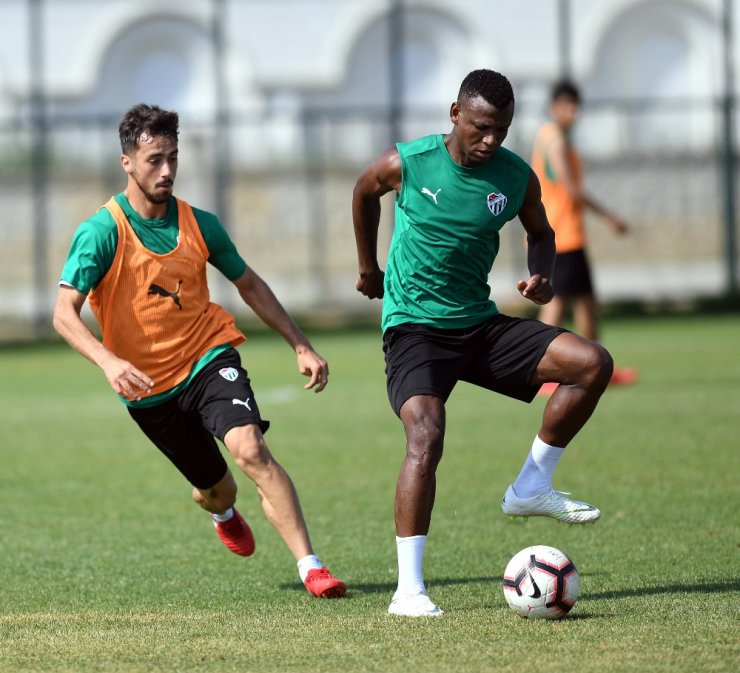 Bursaspor’da Yüzler Gülüyor