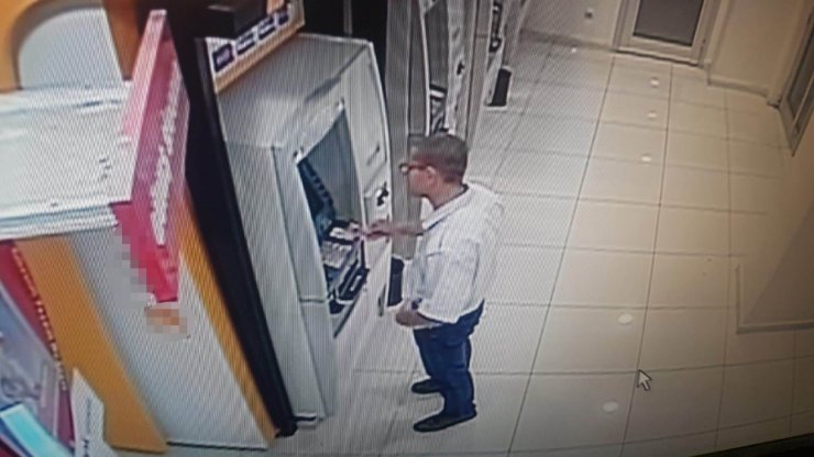 Önce Para Çekip Sonra Atm’yi Soyunca Yakayı Ele Verdi