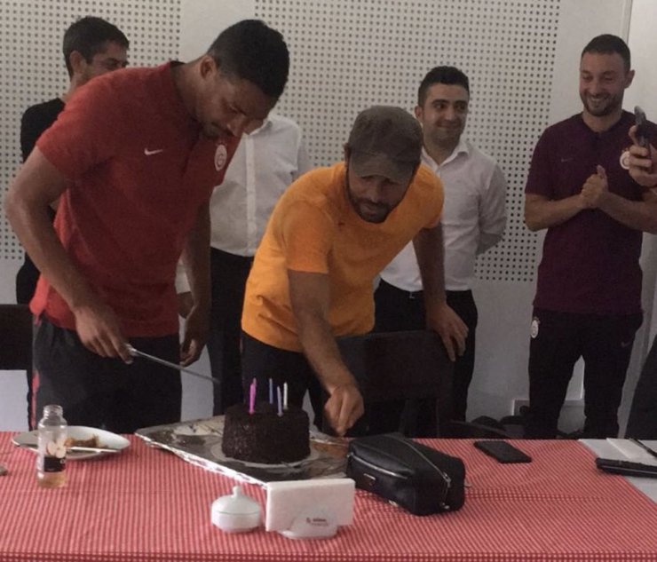 Galatasaray’da Fernando’nun Doğum Gününü Kutladı