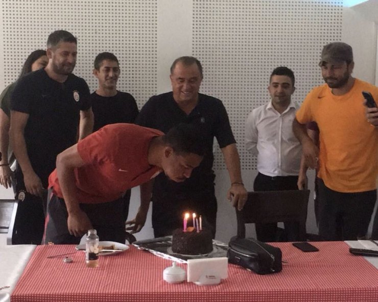 Galatasaray’da Fernando’nun Doğum Gününü Kutladı