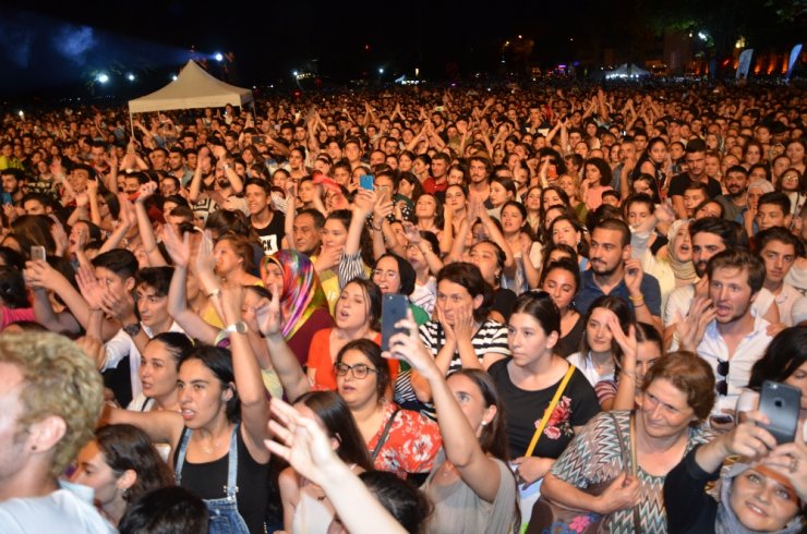 Gülşen’den Hayranlarına Unutulmaz Gece