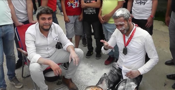 İşkencelerle Canından Bezen Damat Çatıya Çıktı