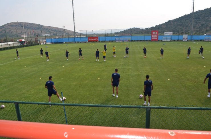 Fenerbahçe Altınordu Tesislerinde Çalıştı