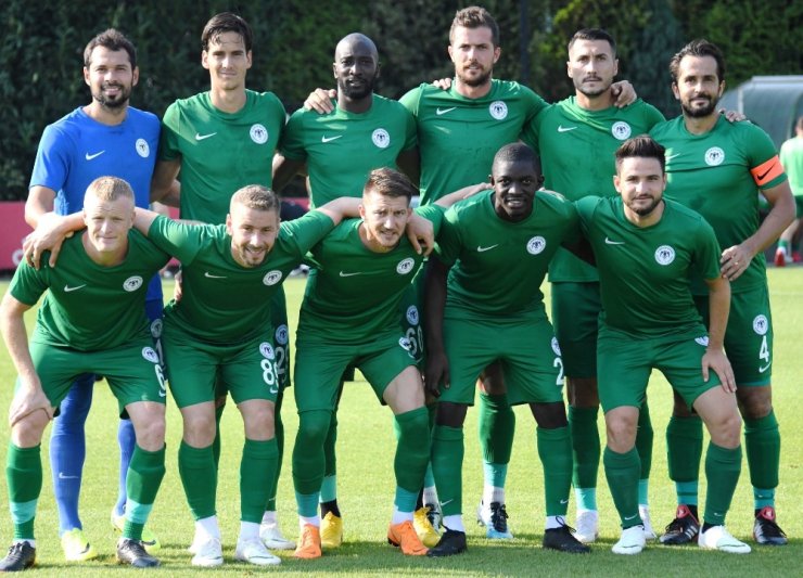 Atiker Konyaspor, Afc Ajax’ı 1-0 Mağlup Etti