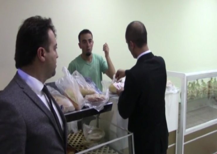 Mhp’nin “Askıda Ekmek” Kampanyası Ankara’da Başladı