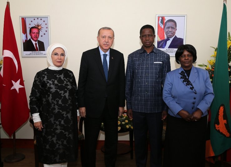 Erdoğan, Onuruna Verdiği Yemeğe Katıldı