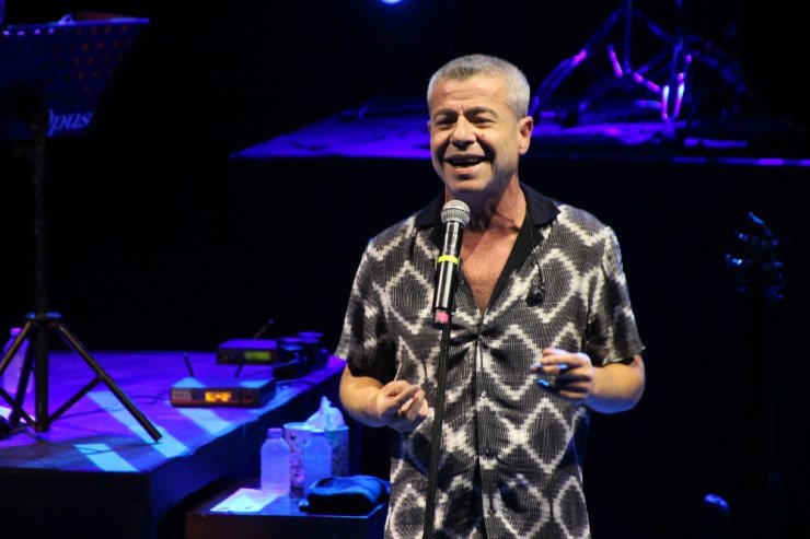 Levent Yüksel’den Unutulmaz Konser