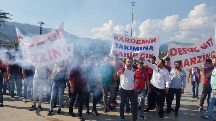 Taraftardan Karabükspor’a Destek Yürüyüşü