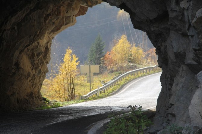 Karadeniz’in İlk Ve Tek El Yapımı Tüneli İlgi Çekiyor