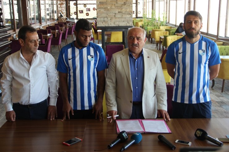 Egemen Korkmaz Ve Auremir B.b. Erzurumspor’da