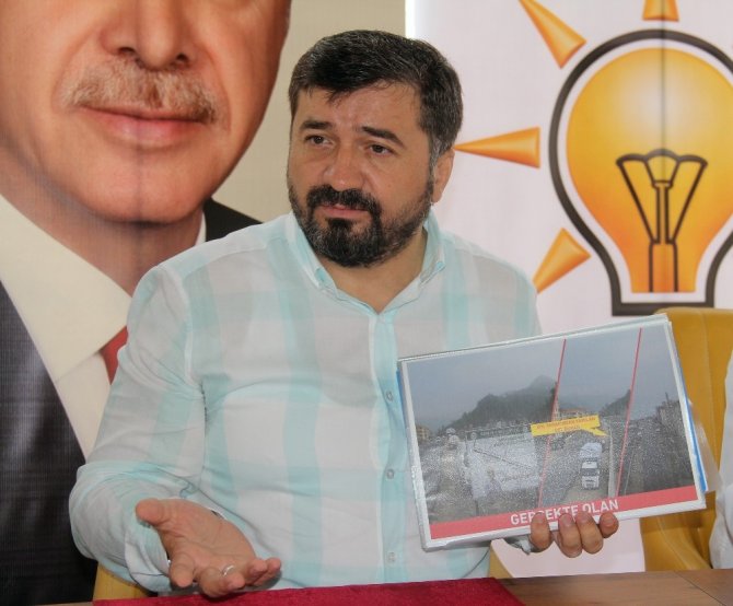 Ak Parti İl Başkanı, Chp’li Belediyenin Yerine Getirmediği Vaatleri Hatırlattı