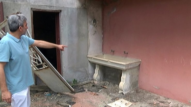 Selahaddin Adil Paşa’nın Eşyaları Talan Edildi