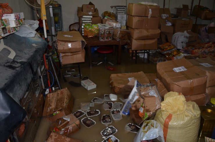 Fatsa’da İş Yerlerini Su Bastı