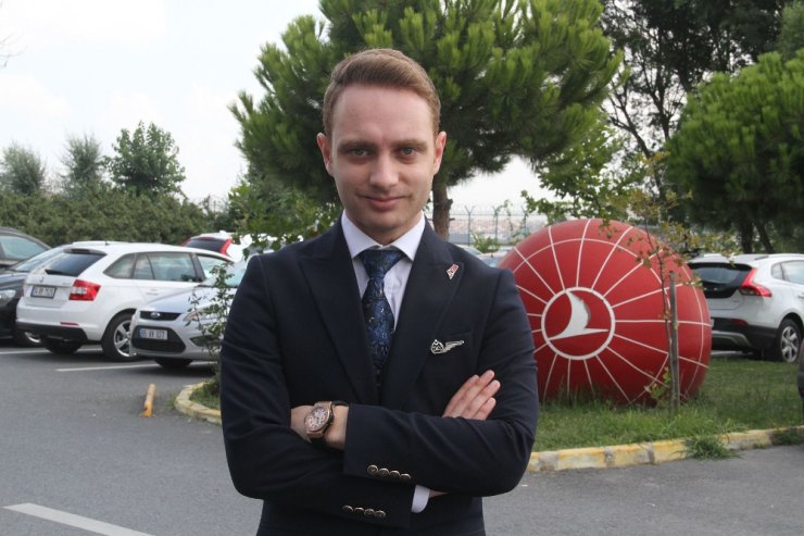 Uçakta Doğdu, Kabin Memur Oldu