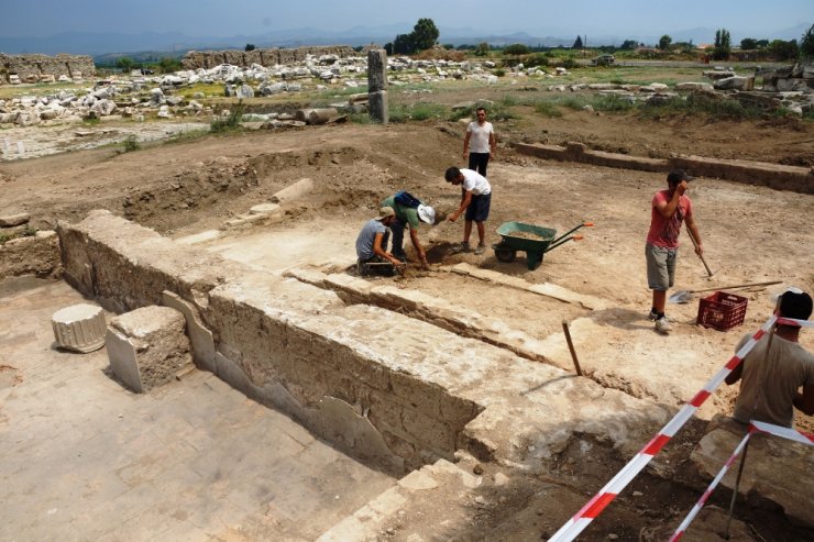Magnesia’dan Heykel Fışkırdı