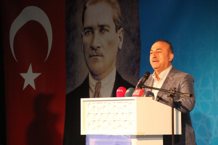 "Türk Milleti Tehdide Boyun Eğmez"