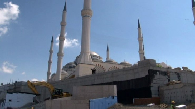 Erdoğan Çamlıca Camii’nde İncelemede Bulunuyor