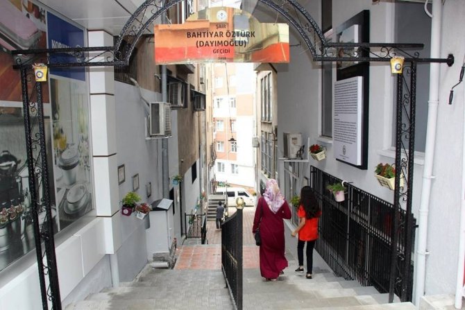 Giresunlu Şairin İsmi Mahallesindeki Geçide Verildi