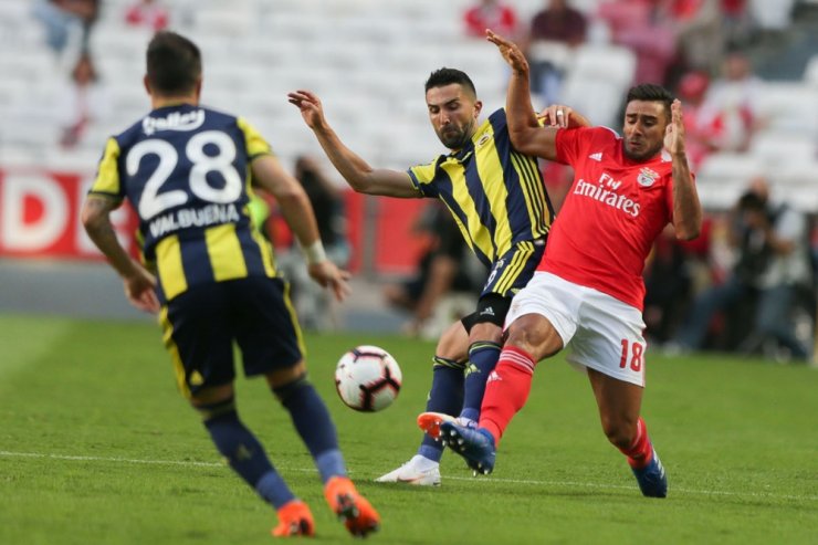 İlk Yarı Sessiz Bitti