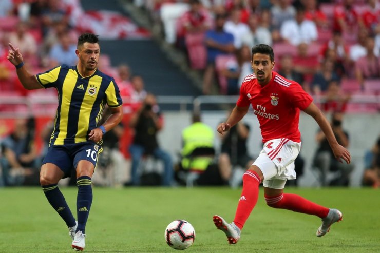 İlk Yarı Sessiz Bitti