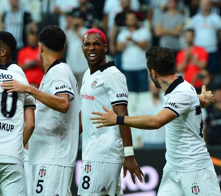 Beşiktaş İlk Yarıyı Üstün Tamamladı