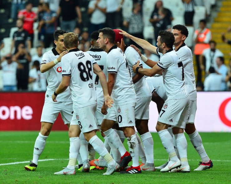 Avrupa Ligi’nde Bir Galibiyet, Bir Beraberlik