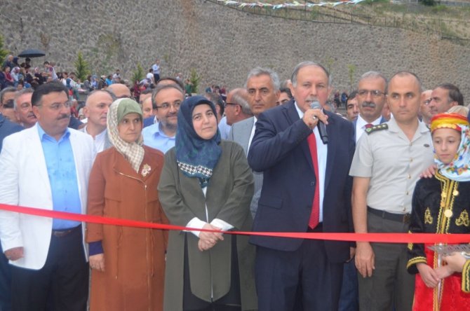 ’Artvin Kültür Sanat Ve Yöresel Ürünler Tanıtım Fuarı’ Başladı